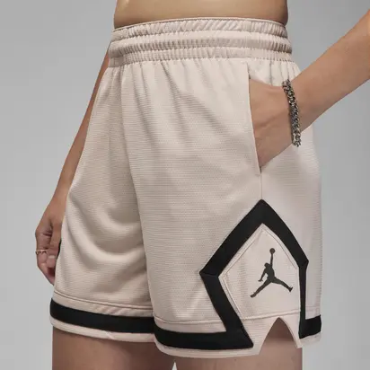 Шорти Nike