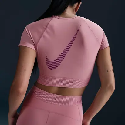 Топ Nike