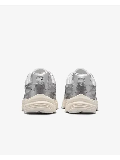 Кросівки Nike WMNS INITIATOR