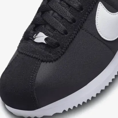 Кросівки Nike CORTEZ, чорний з білим