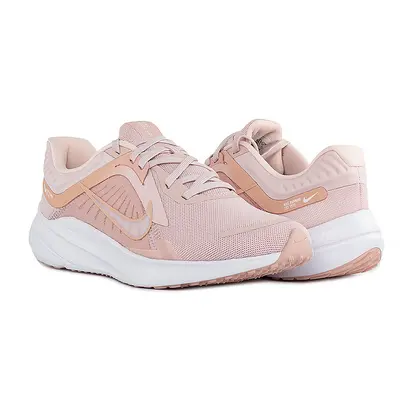 Кросівки бігові Nike WMNS QUEST 5, рожевий