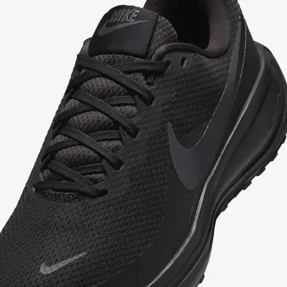 Кросівки Nike W REVOLUTION 8, чорний