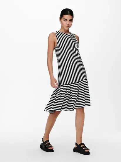 Сукня ONLFIONA LIFE S/L DRESS JRS 15230776 Bright White-BLACK ONLY L Чорний