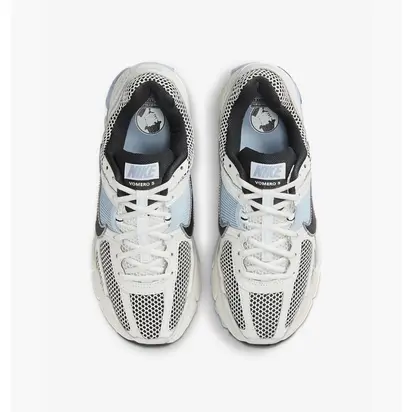 Кросівки Nike W ZOOM VOMERO 5