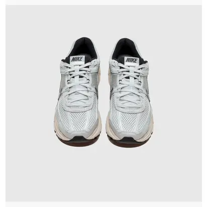 Кросівки Nike Zoom Vomero 5