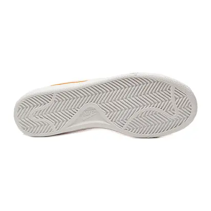 Кросівки Nike WMNS COURT ROYALE, білий