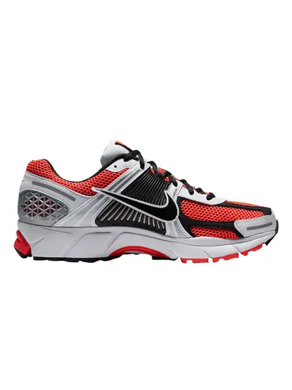 Кросівки Nike Zoom Vomero 5 SE 