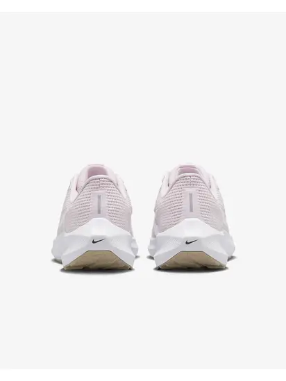 Кросівки бігові Nike Pegasus 40