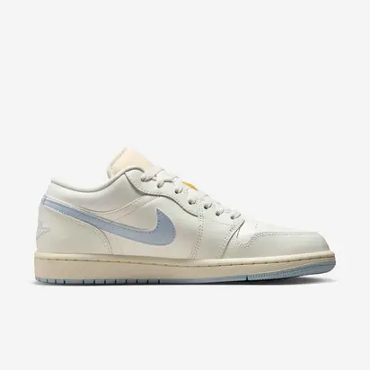 Кросівки W Air Jordan 1 Low 