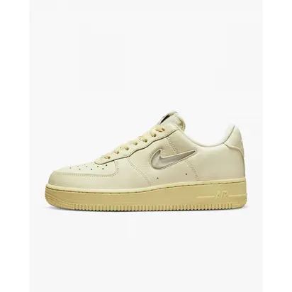 Кросівки Nike Air Force 1 07 Lx