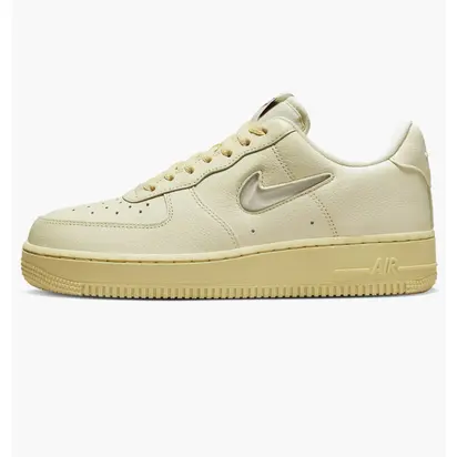 Кросівки Nike Air Force 1 07 Lx