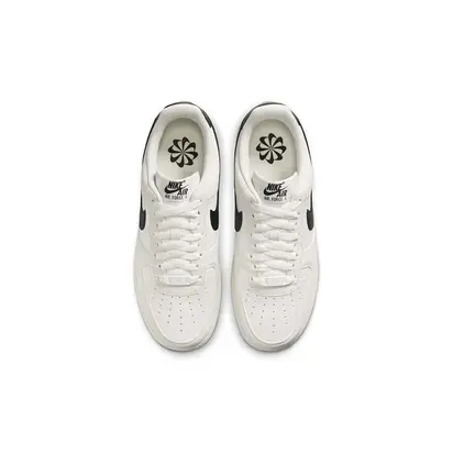 Кросівки жіночі Nike Air Force 1 Low NN 36.5