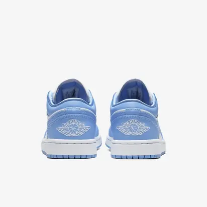 Кросівки жіночі Nike Air Jordan 1 Low UNC Синій 40.5