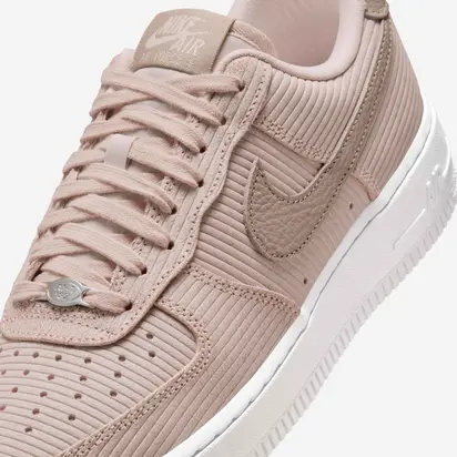 Кросівки Nike W AIR FORCE 1 07, рожевий з білим