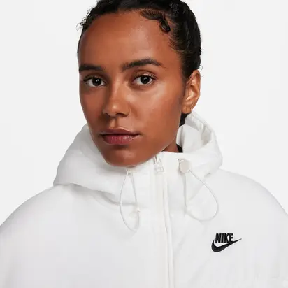 Куртка жіноча Nike Sportswear Classic Puffer Therma-Fit Loose Hooded Jacket White