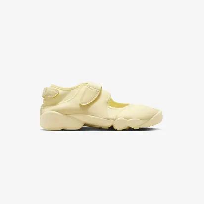 Кросівки Nike WMNS AIR RIFT NEO