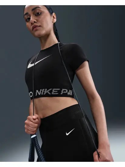 Топ Nike