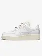 Кросівки Nike WMNS AIR FORCE 1 LO PRM, білий з бежевим