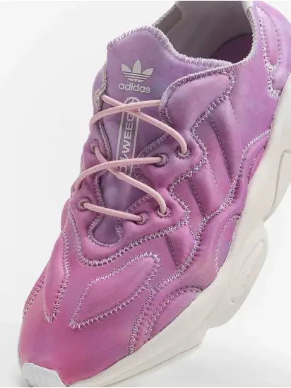 Кросівки adidas Ozweego Tech