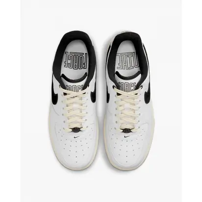 Кросівки жіночі Nike Air Force 1 '07 Black and Summit White 36.5