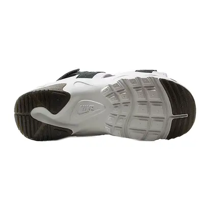 Сандалі Nike WMNS CANYON SANDAL, бузковий з чорним