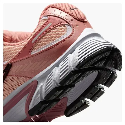 Кросівки Nike W V5 RNR