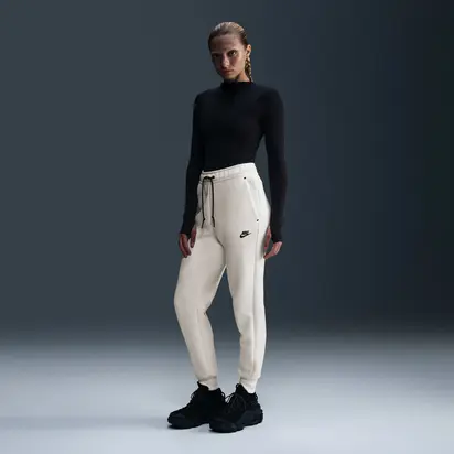 Штани W Nike Sportswear Tech Fleece