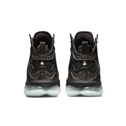 Кросівки Nike LEBRON XIX