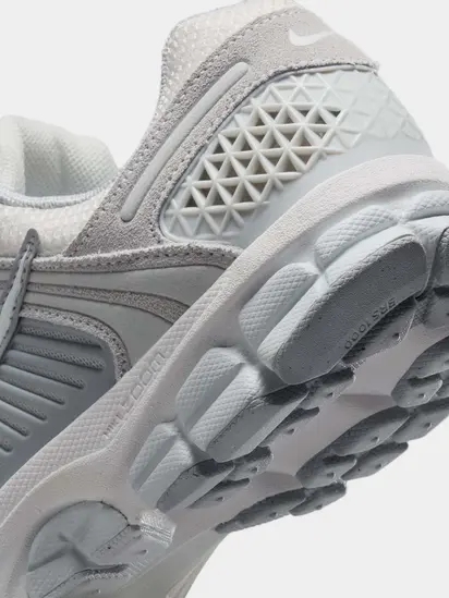 Кросівки Nike W ZOOM VOMERO 5