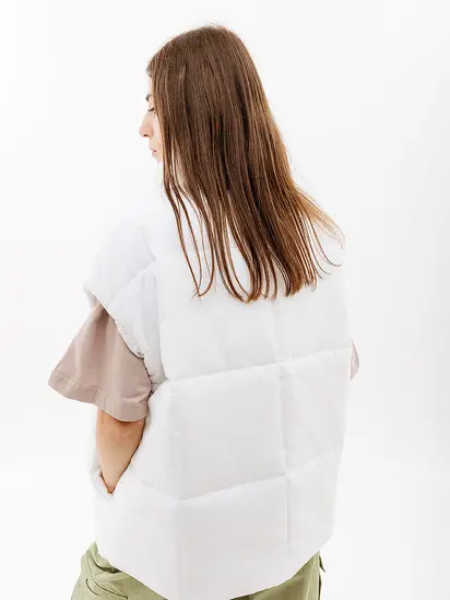 Жилетка Nike CLSC VEST, білий