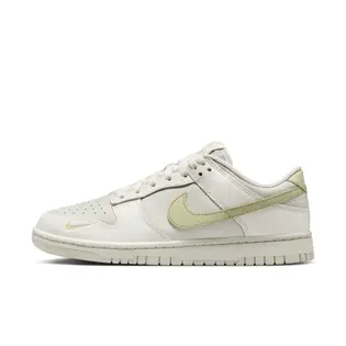 Кросівки Nike WMNS DUNK LOW