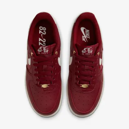 Кросівки Nike Air Force 1 07 Premium Red