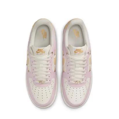Кросівки Nike WMNS AIR FORCE 1 07 LX