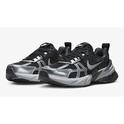 Кросівки жіночі Nike V2K Run Black/Metallic
