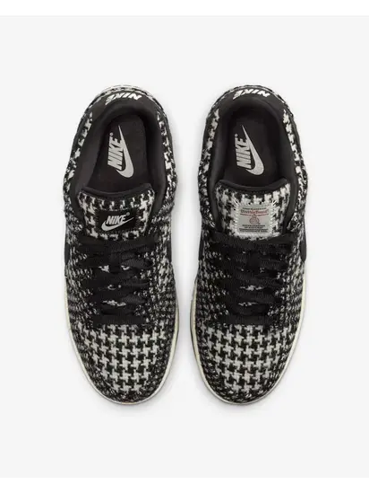 Кросівки Nike W DUNK LOW, чорний з білим