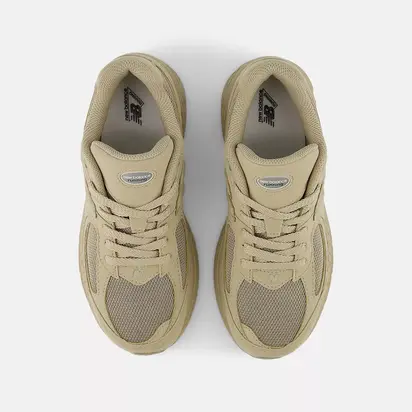 Кросівки New Balance 2002, бежевий