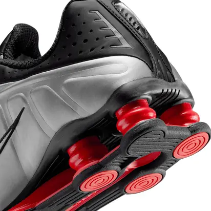 Кросівки жіночі Nike Shox R4 ()