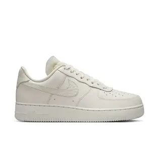 Кросівки Nike WMNS AIR FORCE 1 LO PRM, кремовий