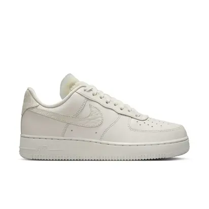 Кросівки Nike WMNS AIR FORCE 1 LO PRM, кремовий