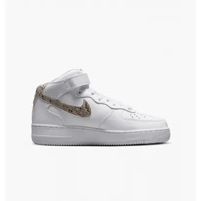 Кросівки Nike WMNS AIR FORCE 1 07 mid, білий