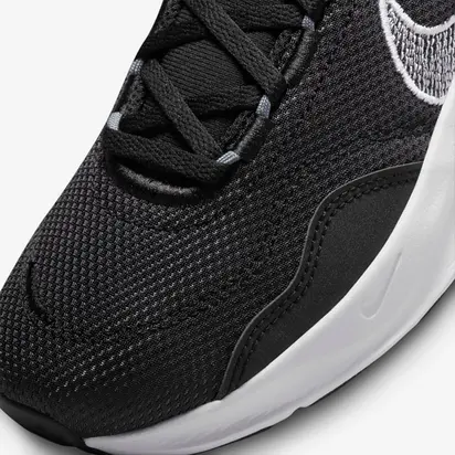 Кросівки Nike LEGEND ESSENTIAL 3, чорний з білим