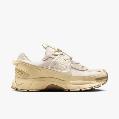 Кросівки Nike Zoom Vomero Roam