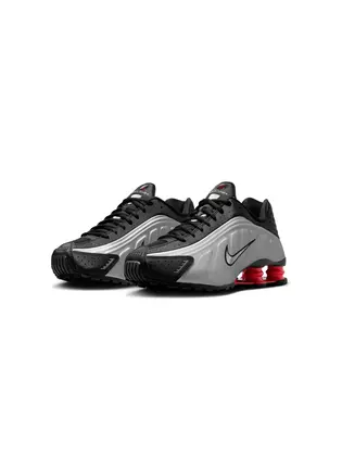 Кросівки жіночі Nike Shox R4 ()