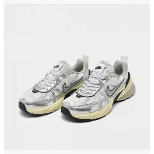 Кросівки Nike W V2K