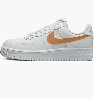 Кросівки Nike WMNS AIR FORCE 1 07, білий