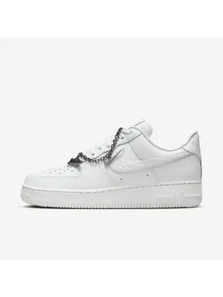 Кросівки жіночі Nike Air Force 1 '07 Low ()
