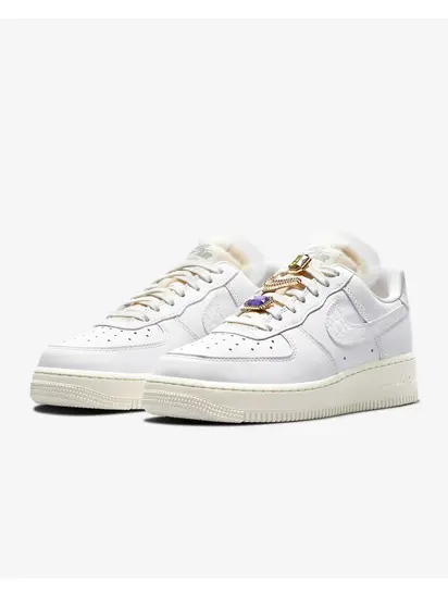 Кросівки Nike WMNS AIR FORCE 1 LO PRM, білий з бежевим