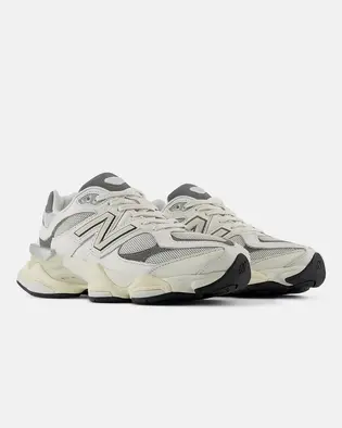 Кросівки жіночі New Balance 9060
