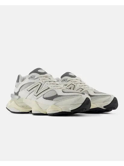 Кросівки жіночі New Balance 9060