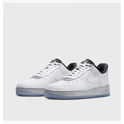Кросівки Nike WMNS AIR FORCE 1 07 SE, білий